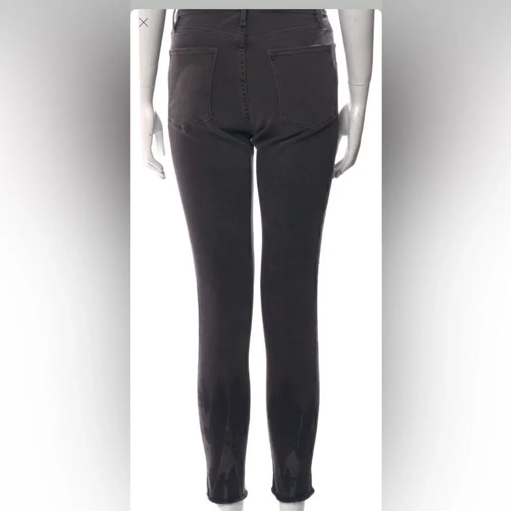 Frame Le High Skinny in Grey Whisker